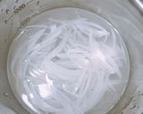 わかめと玉ねぎのポン酢和え作り方1写真