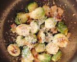 芽キャベツとベーコンの炒め チーズのせ作り方6写真