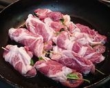 オリーブの香り✨胡麻味噌ポーク蒸し焼き作り方5写真