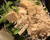 甘辛味噌茄子さやえんどうエノキもやし炒め作り方3写真