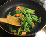 簡単！スナップえんどうと豚肉の中華炒め作り方1写真