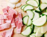 ズッキーニと豚肉のオイスターソース炒め作り方1写真