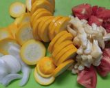 和を足す♪ズッキーニ油揚げトマトの炒め物作り方1写真
