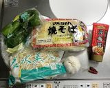 マルちゃん焼きそば.激辛にんにくver.作り方1写真