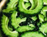 鶏肉の塩バター風味●ゴーヤーチャンプルー作り方1写真