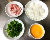 ん？ビビンバ？焼肉のタレで旨旨炒飯♡作り方2写真
