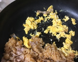 ん？ビビンバ？焼肉のタレで旨旨炒飯♡作り方8写真