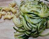 農家の食卓〜ズッキーニ麺のサラダ〜作り方2写真