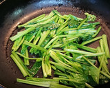 簡単✨ほうれん草と豆腐の醤油炒め作り方1写真
