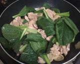 ごはんが進む♪小松菜と鶏もも肉の炒めもの作り方4写真