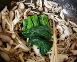 ほうれん草とキノコのペペロンチーノ風作り方5写真