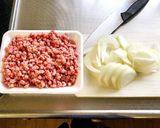パセリと牛豚の粗挽きそぼろ丼作り方1写真