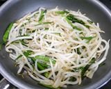 簡単！ニラもやしの塩レモン炒め作り方4写真