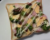 ハム×ブロ×チェダーのトースト作り方5写真