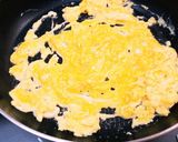 ふわふわ♪エビと卵のケチャップ炒め作り方3写真