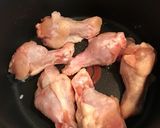 簡単！朝食◎手羽元とキャベツの生姜スープ作り方1写真