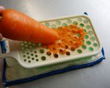 パンにのせて食べる♪ヘルシー人参ツナマヨ作り方2写真
