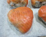 お弁当に♪スモークサーモン巻きおにぎり作り方5写真