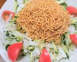 野菜たっぷり！揚麺で簡単パリパリサラダ♪作り方7写真