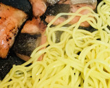 鮭とレタスのしょうゆ焼きそば作り方3写真