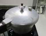 簡単で美味しい！鶏手羽元の梅干し煮作り方4写真