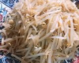 大皿で!もやし大量消費!塩麹で生姜焼き♪作り方3写真