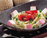 暑い日に！かまぼことトマトの冷製パスタ作り方6写真