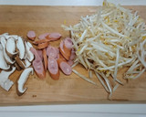 ソーセージと椎茸ともやしのレモン醤油焼き作り方1写真