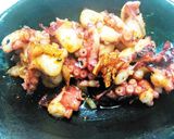 簡単☆タコのガーリックバター醤油炒め作り方1写真