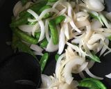 さやえんどうと玉ねぎの味噌炒め作り方2写真