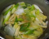 白菜の味噌汁♪レンチンで甘く♪作り方3写真