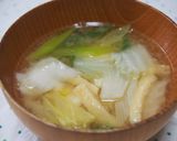 白菜の味噌汁♪レンチンで甘く♪作り方5写真