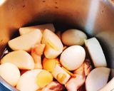 圧力鍋でやわらか☆大根&手羽元の煮物☆作り方4写真