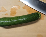 簡単副菜☆ズッキーニのマヨ醤油 炒め作り方1写真