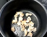 簡単★お弁当にも♪余りの鶏皮と卵のスープ作り方3写真