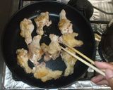 簡単照り焼きチキン♪鶏手羽元の豆鼓黒酢作り方7写真