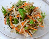 箸が止まらない！シャキシャキ大根サラダ作り方5写真