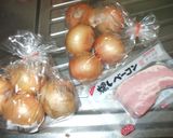 玉ねぎスープ煮♪簡単ベーコン丸ごと玉ねぎ作り方1写真