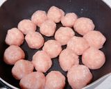簡単！鶏むね肉のミートボール！作り方1写真