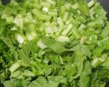 じゃこと塩昆布入り蕪の葉炒め作り方1写真