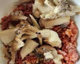 簡単冷凍きのこピリ辛牛そぼろ丼ダイエット作り方1写真
