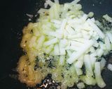 シンプル炒飯●バジル＆チーズチャーハン作り方1写真