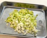 【被せるだけ】余物×挽肉で包まない餃子作り方1写真