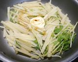 簡単！豆苗とポテトのシャキシャキ炒め作り方5写真