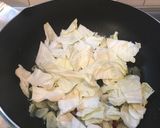 キャベツのペペロンチーノ！美味しい！作り方3写真