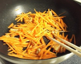 お好み焼き風　鶏皮とナスのソース炒め作り方7写真