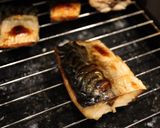 ［簡単 パリッと塩鯖 グリル 焼き方］作り方3写真