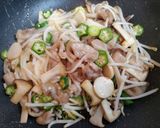 簡単夏の夕飯昼食豚ばらオクラもやし檸檬バター炒め作り方10写真