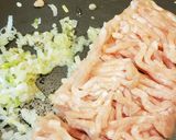 自家製鶏そぼろで濃厚ゴマ豆乳担々麺❤️作り方2写真