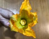 花ズッキーニとカマンベールの肉巻き作り方1写真